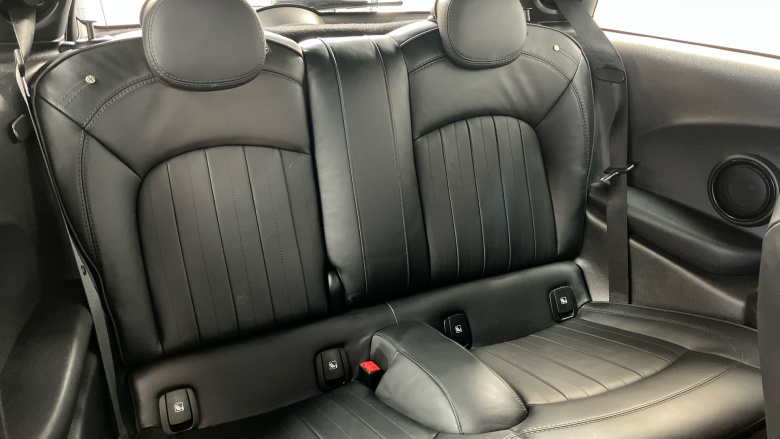 MINI Hatchback 2.0 Cooper S Exclusive 3dr Auto Petrol Hatchback